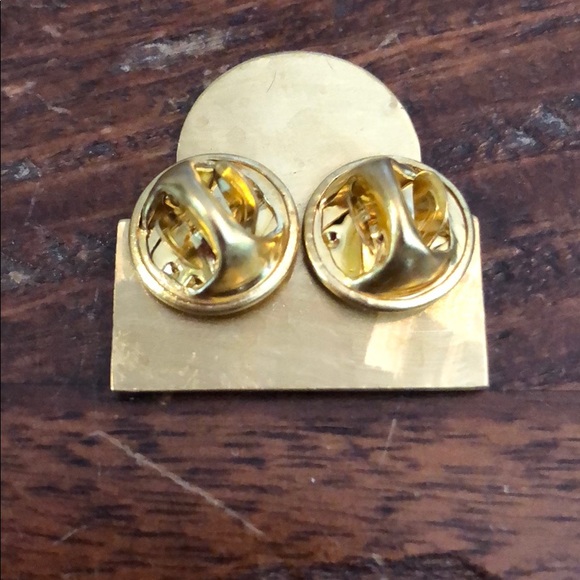 Obey Crest Pin. - Picture 2 of 2